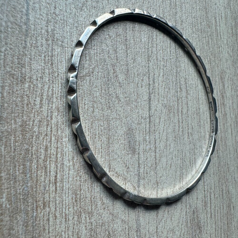 Sterling silver bangle bracelet